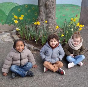 Les enfants sont fiers de leurs plantations !